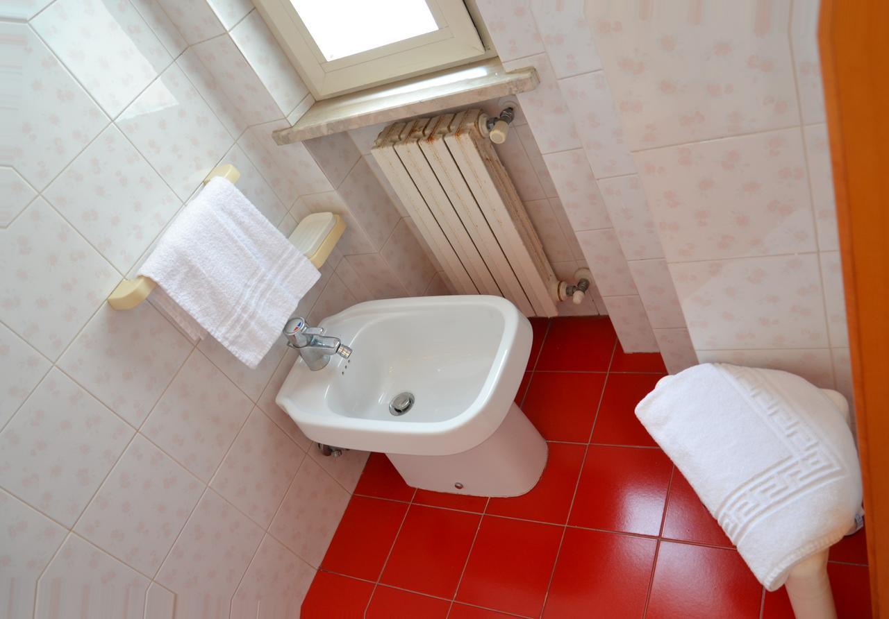 Hotel Antares Garni จูเลียโนวา ภายนอก รูปภาพ