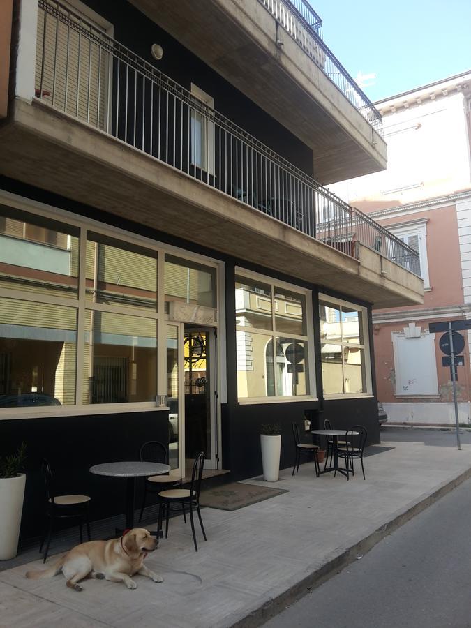 Hotel Antares Garni จูเลียโนวา ภายนอก รูปภาพ