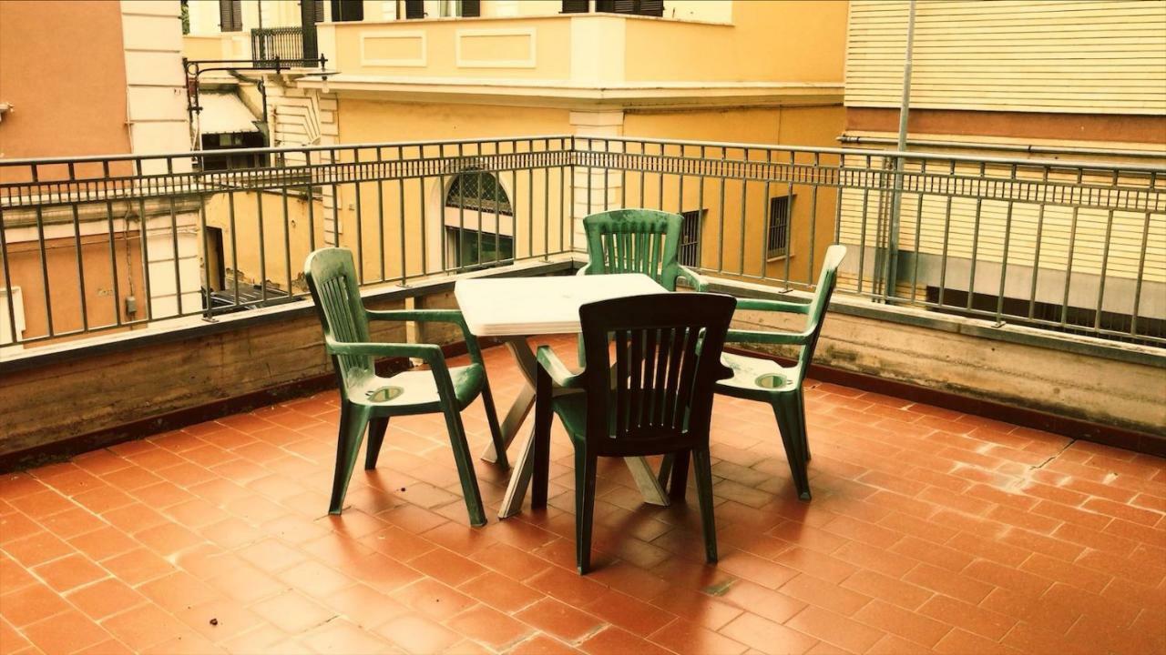 Hotel Antares Garni จูเลียโนวา ภายนอก รูปภาพ